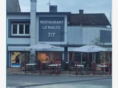 EN EXCLUSIVITÉ – IMMEUBLE MIXTE À SAINT-SAVIN