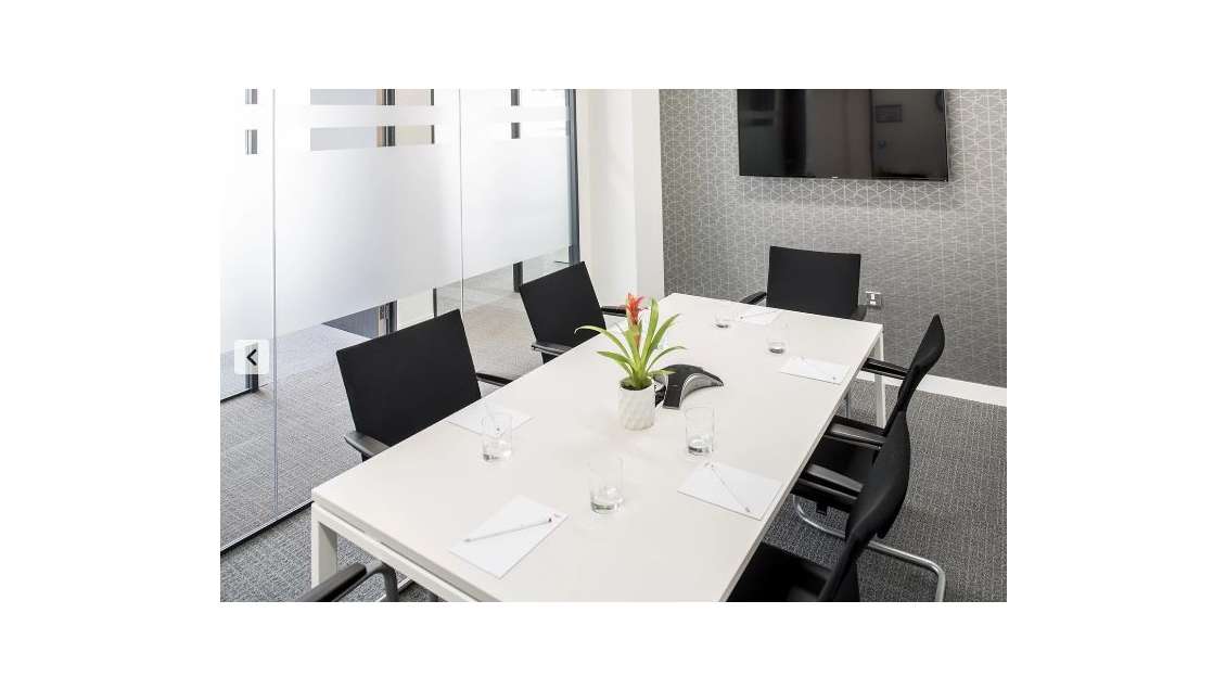 Local professionnel 400m² à Salon de Provence