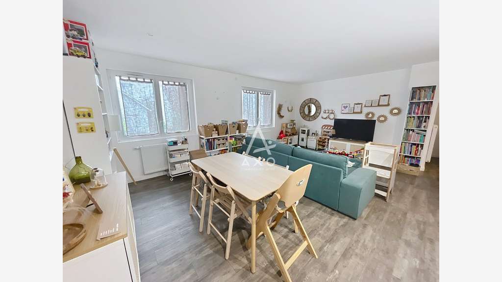 A vendre immeuble de 159m² à Talant limite Dijon