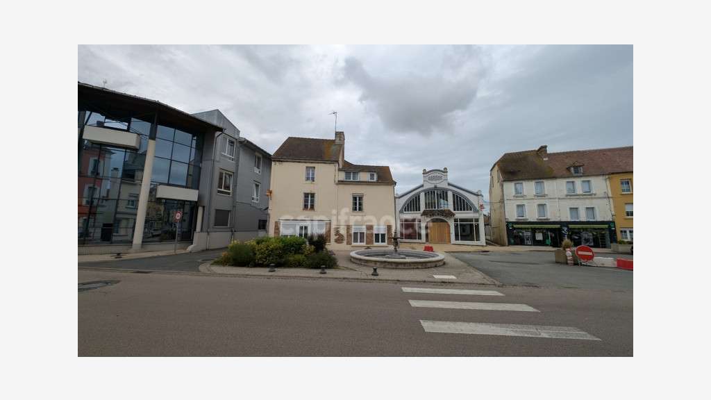 Immeuble de rapport à vendre à Trun  