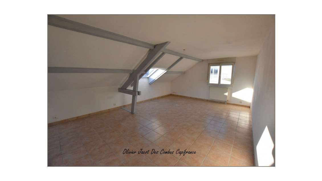 AV lot de 115m² + parkings à Valentigney centre