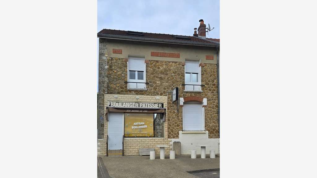 Immeuble de 109m² à vendre à Venteuil centre (51)