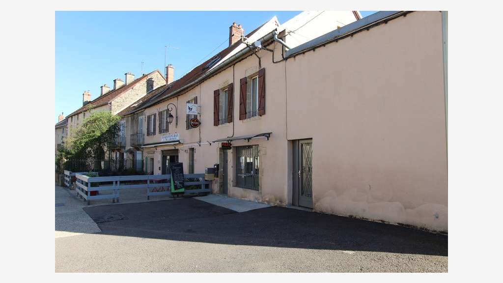 Immeuble de rapport loué à vendre à Vitteaux