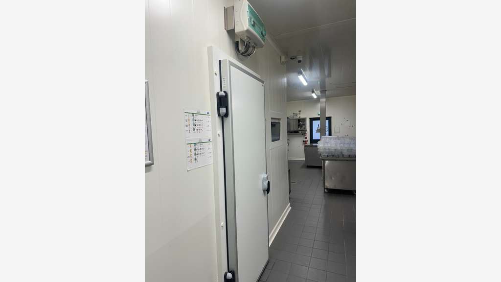 Bâtiment d’activité agroalimentaire récent 1000m²