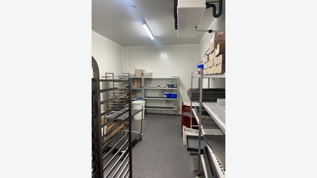 Bâtiment d’activité agroalimentaire récent 1000m²