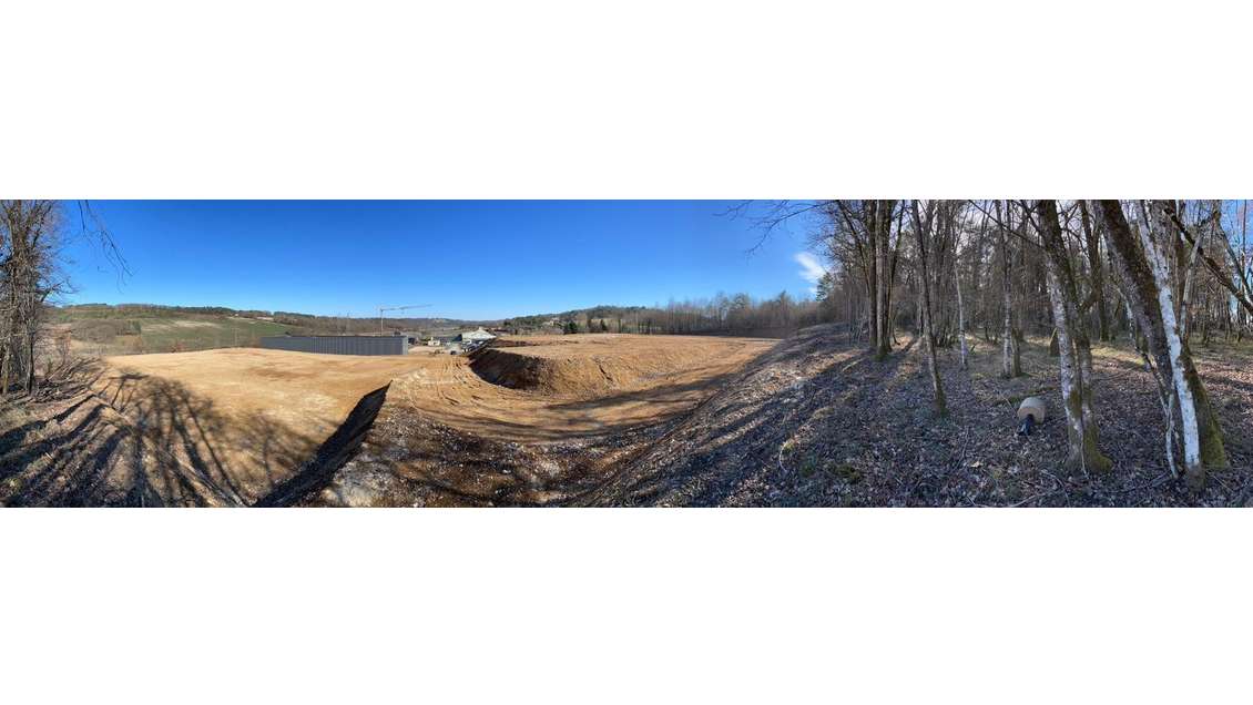 Terrain industriel 7289m2 - Périgueux Accès A89