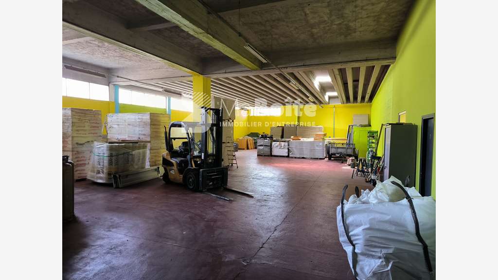 Vente entrepôt et bureau de 370m² le Coteau