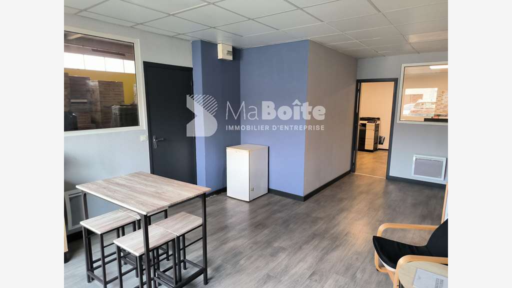 Vente entrepôt et bureau de 370m² le Coteau