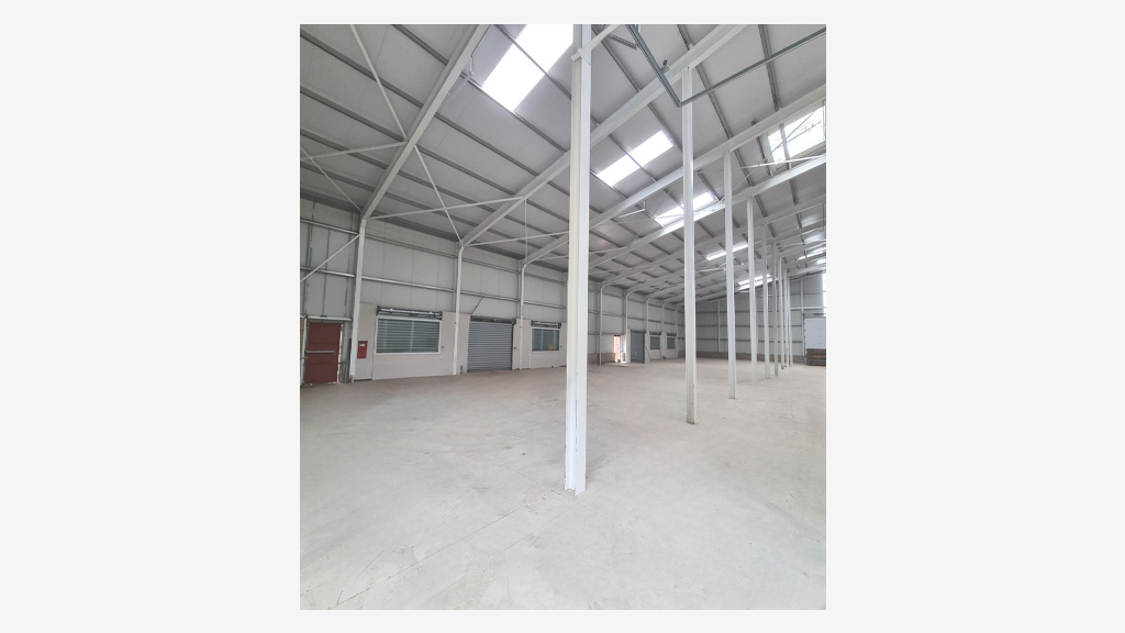 Local d'activité 1140m² à vendre à Argelès sur Mer