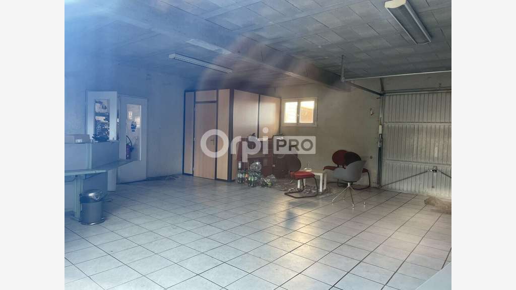 Local d'activité 315m² à vendre à Messimy