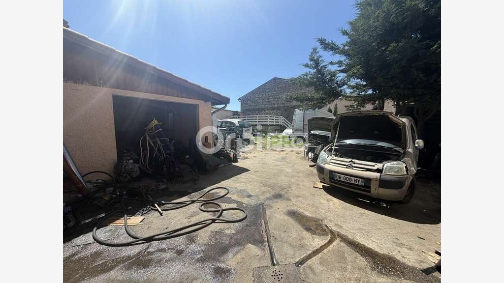 Local d'activité 315m² à vendre à Messimy