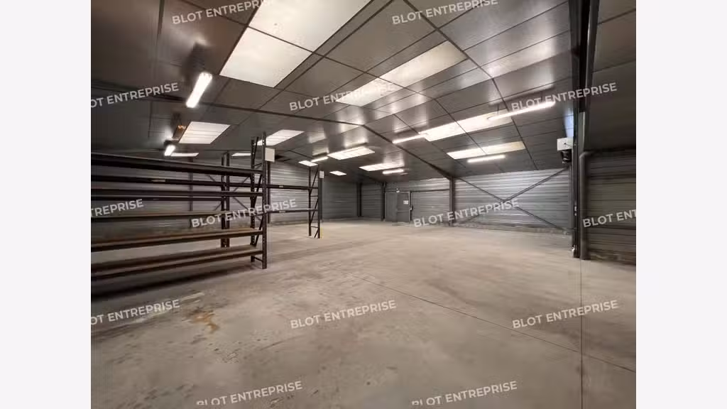 A vendre local d'activités 500m² à Cesson-Sévigné