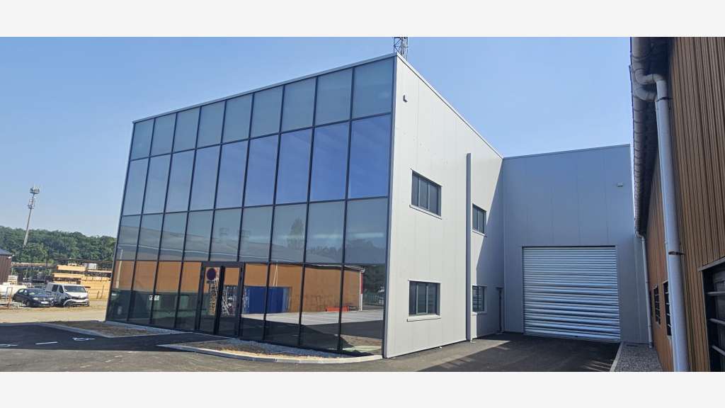 AV local neuf 800m² Aigrefeuille ZA du Haut Coin