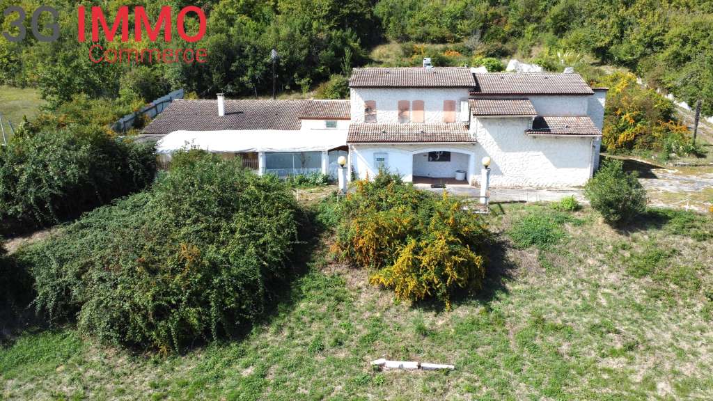 Vente local activité de 550m² à Aiguillon