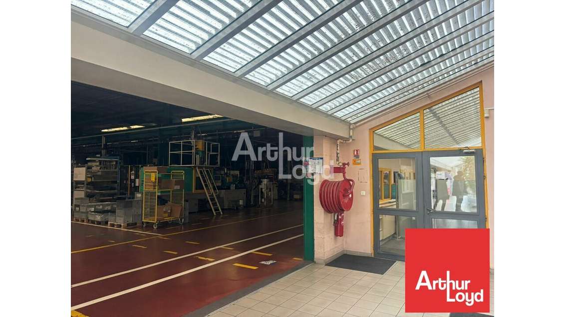 Local d'activité de 7200m² à vendre à Aizenay
