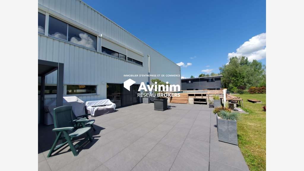À VENDRE – ENSEMBLE IMMOBILIER MIXTE DE 650 M² SUR