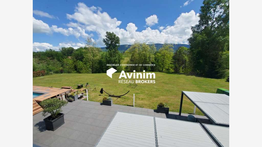 À VENDRE – ENSEMBLE IMMOBILIER MIXTE DE 650 M² SUR