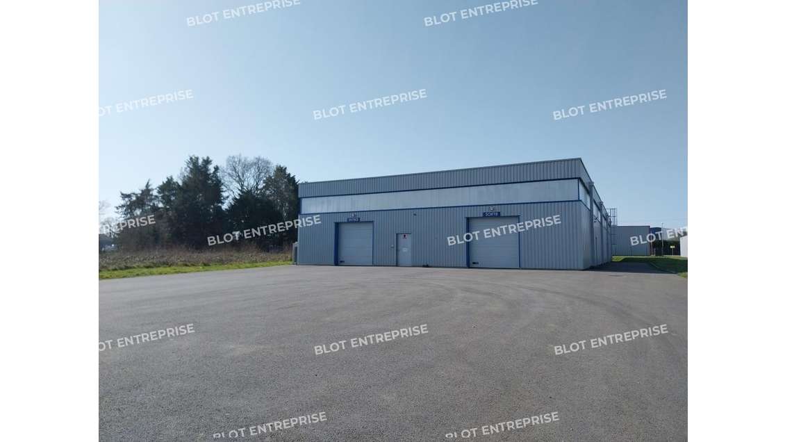 A vendre bâtiment d'activités de 915m² à Allaire