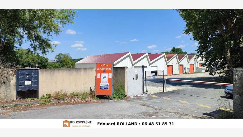 Vente local de stockage de 90m² à la Courronne