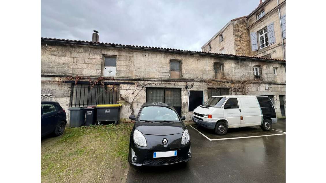 Local d'activité 251m² à vendre Angoulème Houmeau