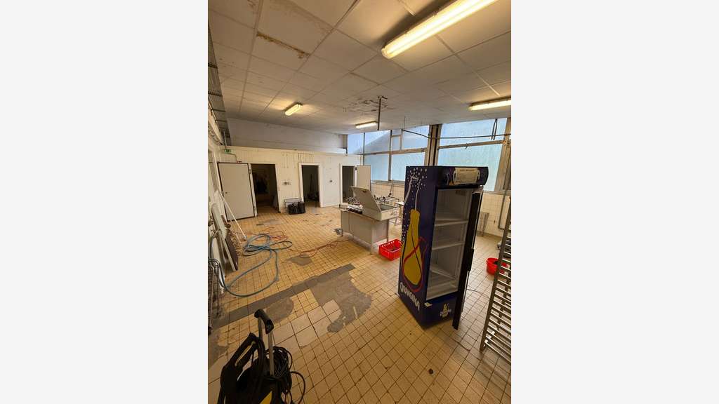 Local/bureau de 426m² à vendre à Annemasse (74)
