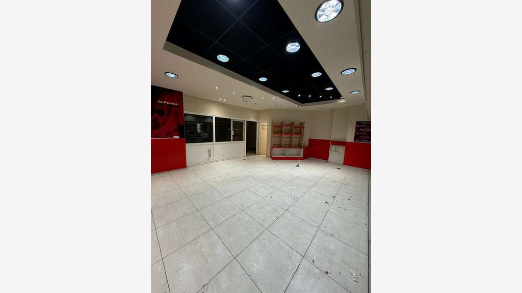 Local/bureau de 426m² à vendre à Annemasse (74)