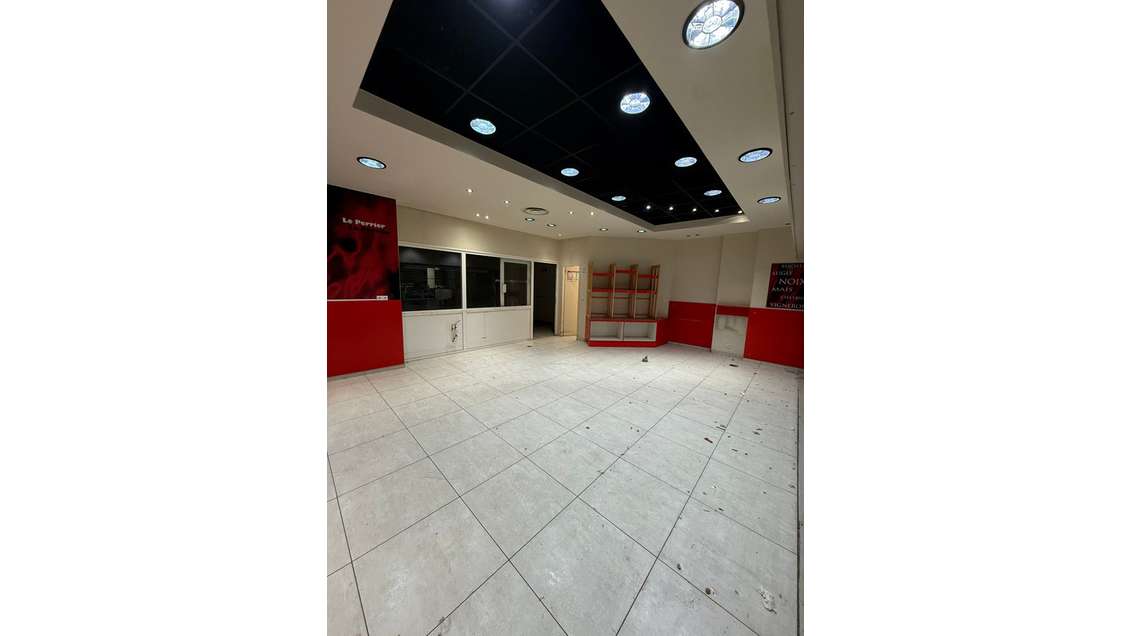 Local/bureau de 426m² à vendre à Annemasse (74)