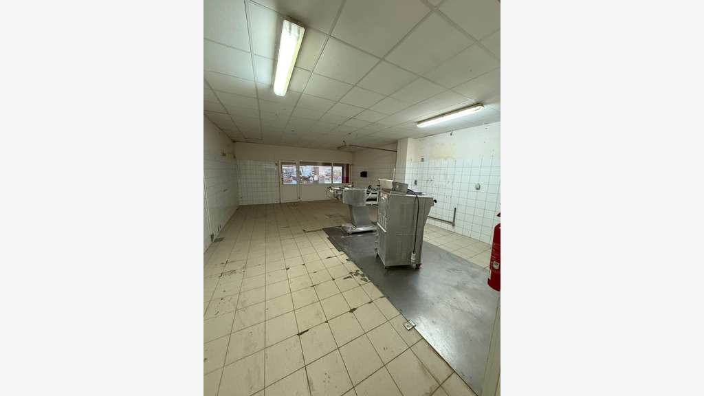 Local/bureau de 426m² à vendre à Annemasse (74)