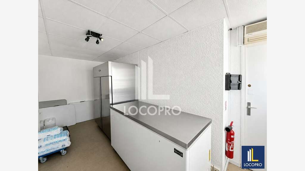 Vente ensemble professionnel de 257m² à Antibes