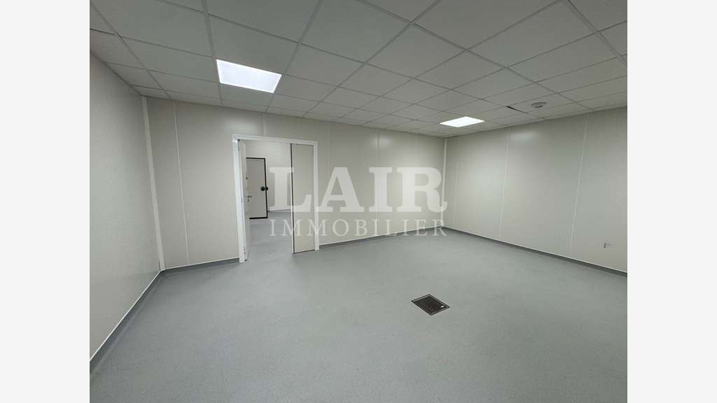A vendre bâtiment frigorifique de 1120m² Argentan