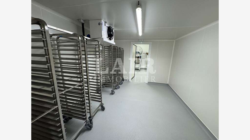 A vendre bâtiment frigorifique de 1120m² Argentan