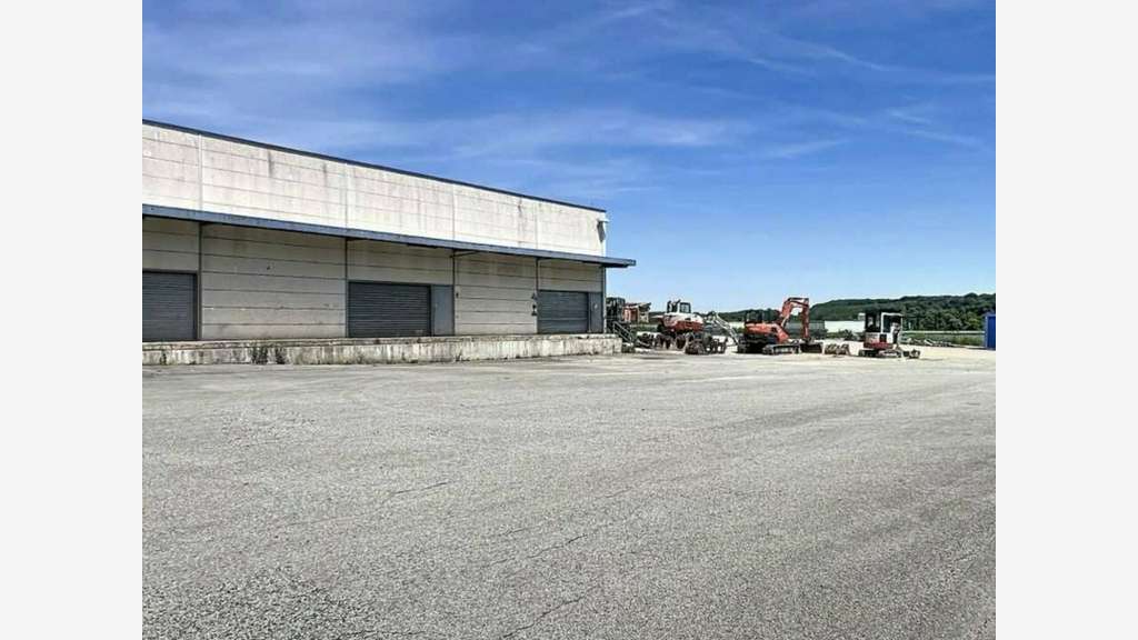 NORD FRANCHE-COMTE - ENTREPOT - LOGISTIQUE à