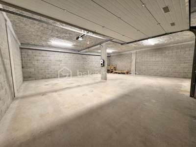 Local de stockage 90m² à vendre à Argonay