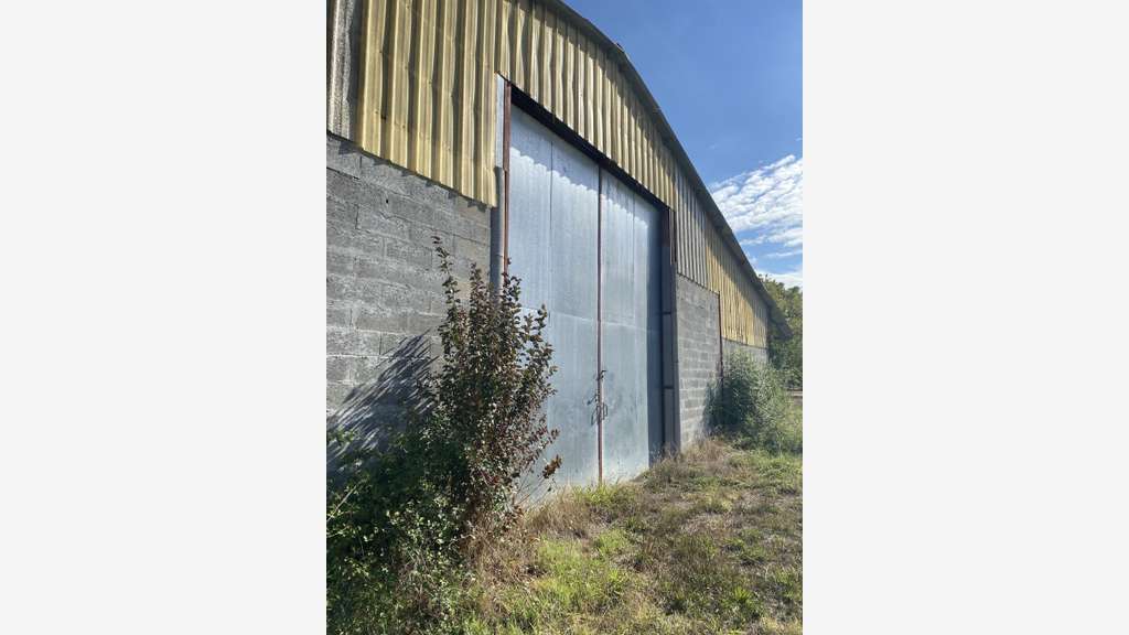 Vente local Industriel stockage 400m² à Arveyres