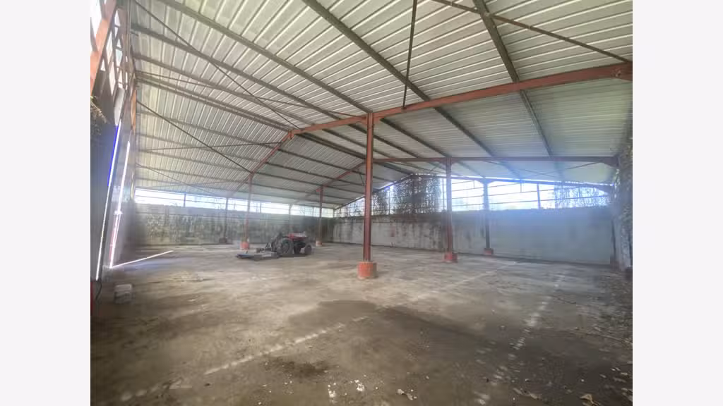 Vente local Industriel stockage 400m² à Arveyres