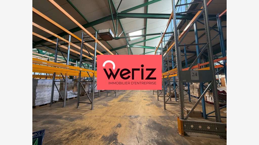 Locaux d'activité - entrepôt de 2 900 m² non