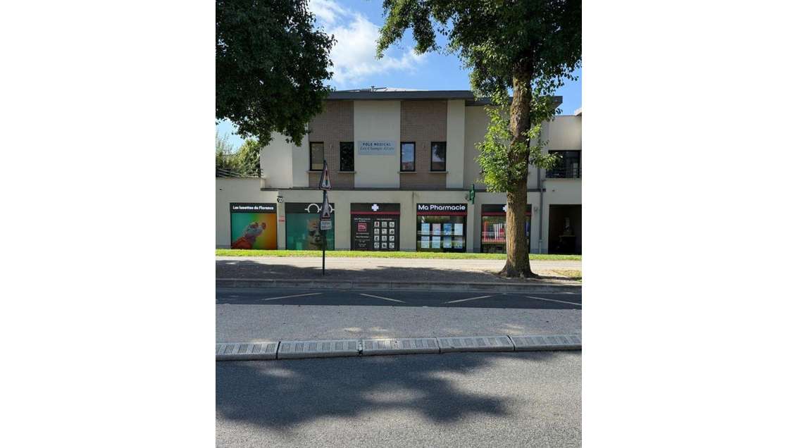 Vente bureau 27m² R+1 Bailly-Romainvilliers centre