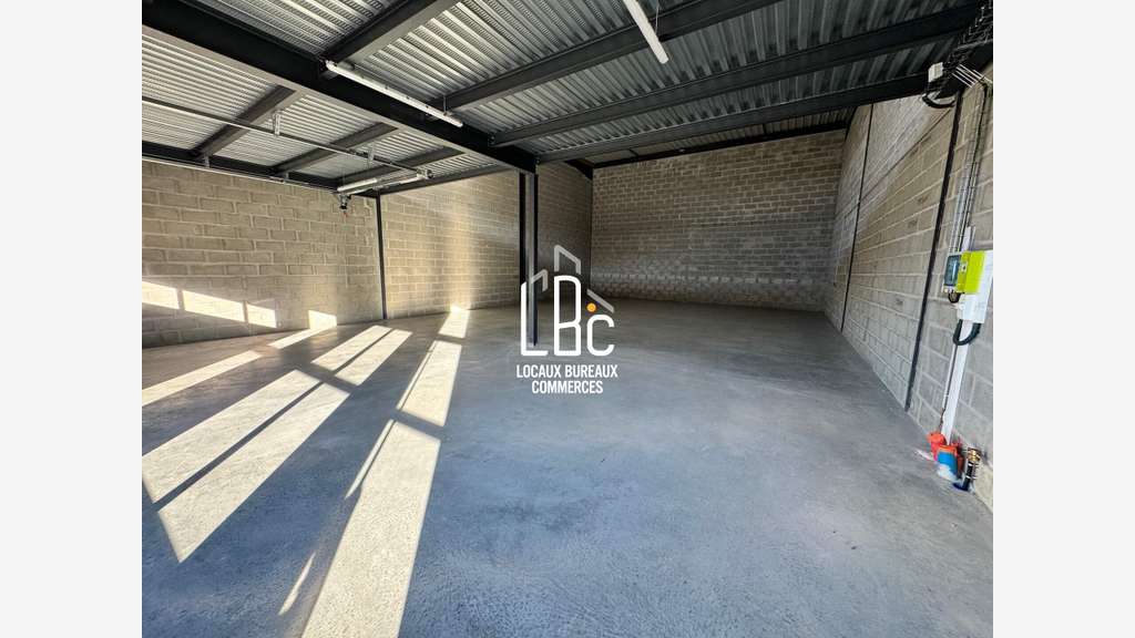 AV local d'activité neuf 763m² à Basse Goulaine