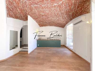 À Vendre Local Commercial 35m², Bastia, H