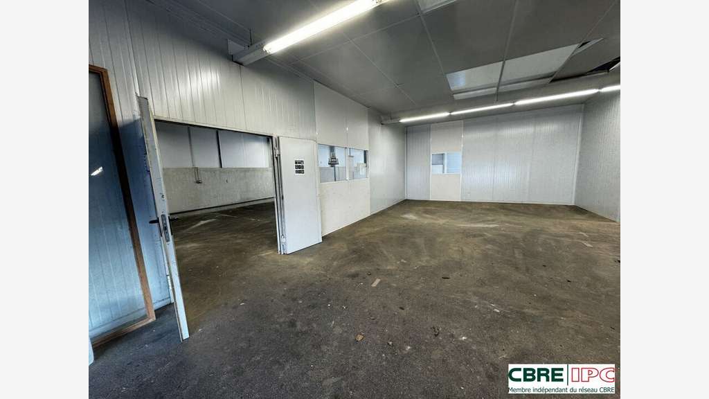 AV local d'activité 450m² Bayonne zone des Pontots