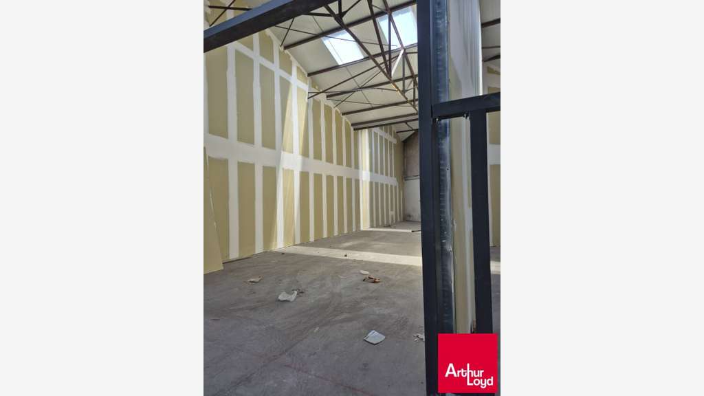 Rare locaux d'activités neufs 52m² Bayonne Forum