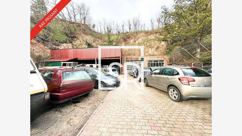 Local d'activité 400m² à vendre à Beaumont