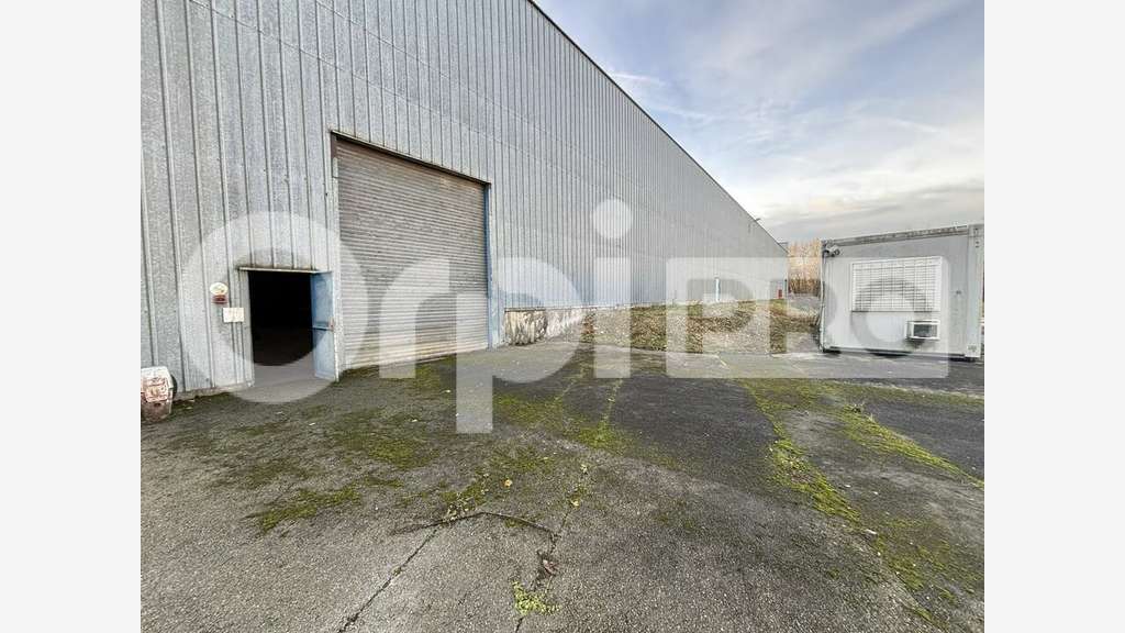 Vente local d'activité 2260m² à 15min de Beauvais