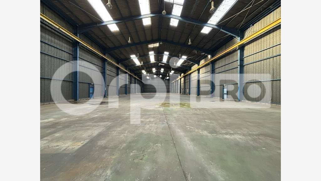 Vente local d'activité 2260m² à 15min de Beauvais