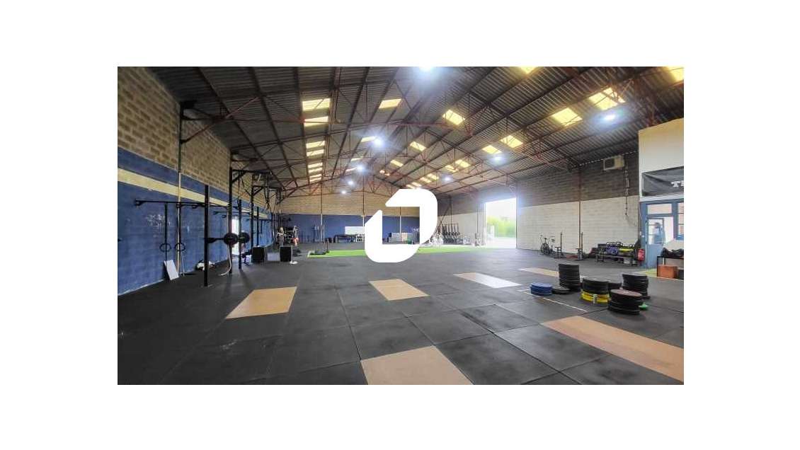 Vente Local d'activité 1100m² Begles