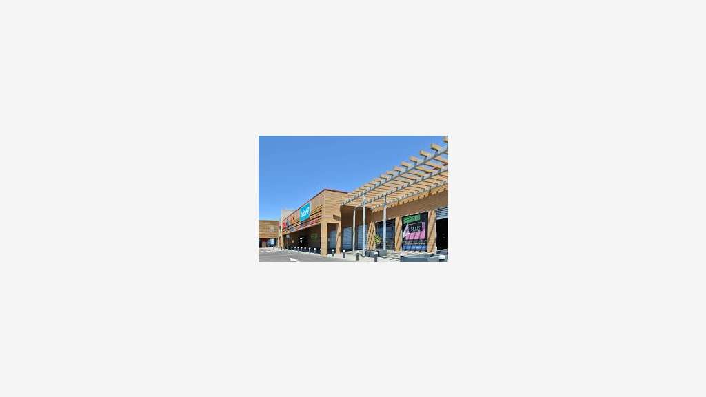 Ensemble commercial loué pour investisseur - locau