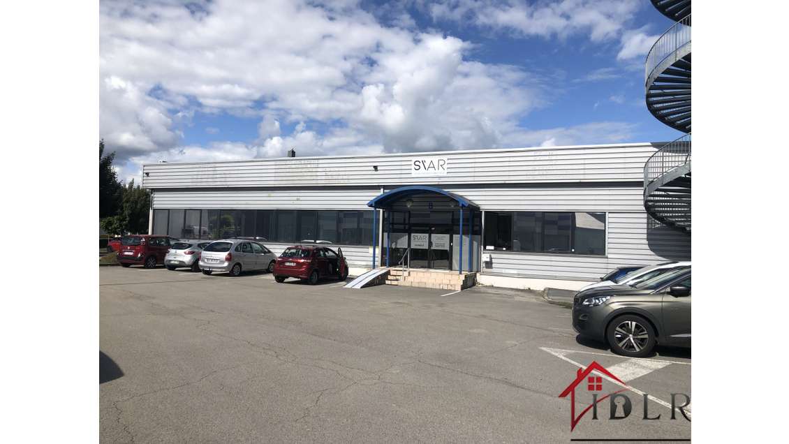 À vendre locaux 1700m² zone de Trepillot Besançon