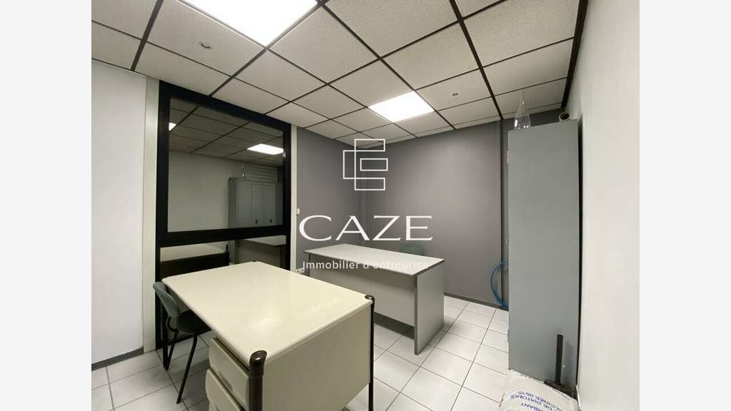 Vente bâtiment 2120m² à proximité immédiate N89
