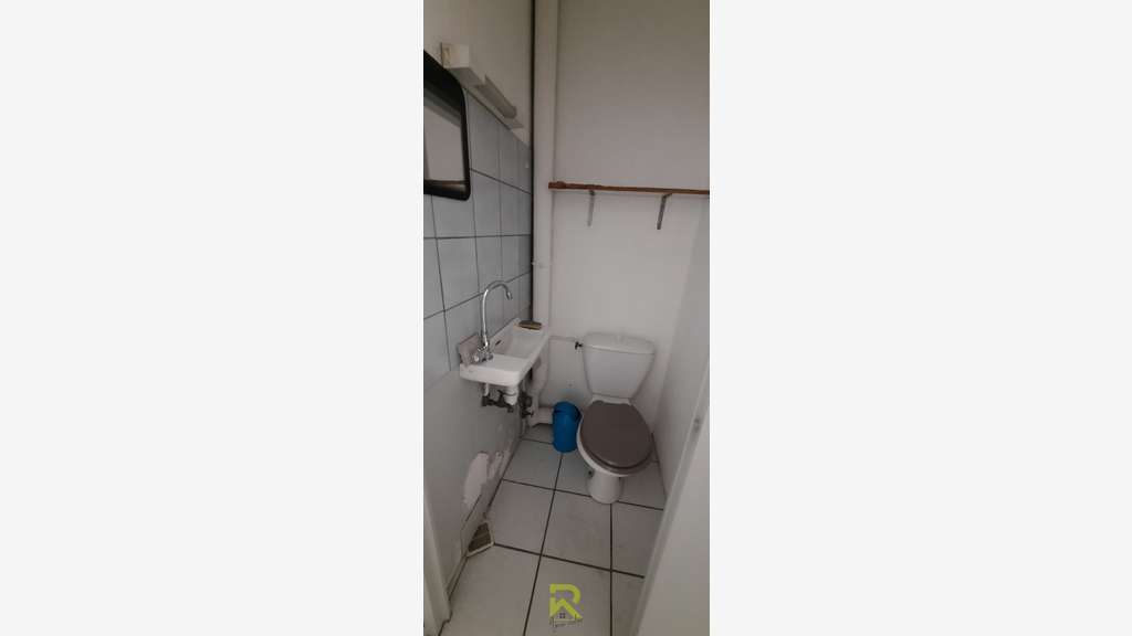 Vente local commercial ou bureau 30m² à Béziers