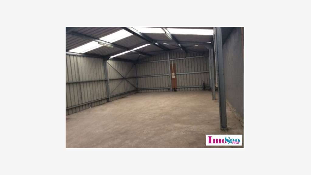 Entrepôt 130m² à vendre à Biganos A660 / D125